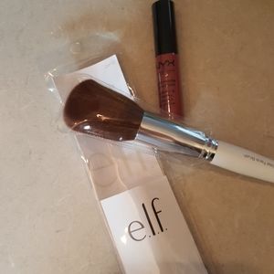 Lip cream and blush brush by elf